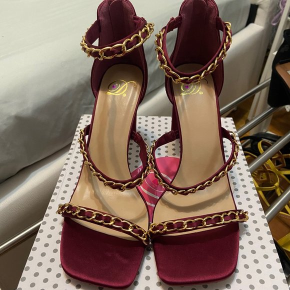 Burgundy Heels - Picture 4 of 8